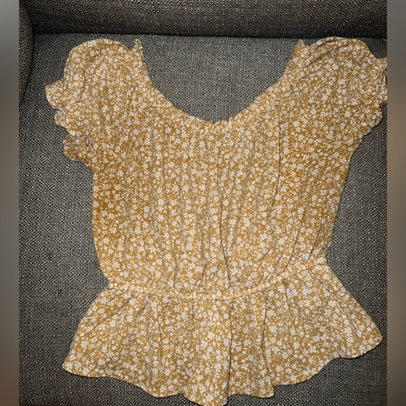 One ❤️ Clothing size large - Picture 4 of 4